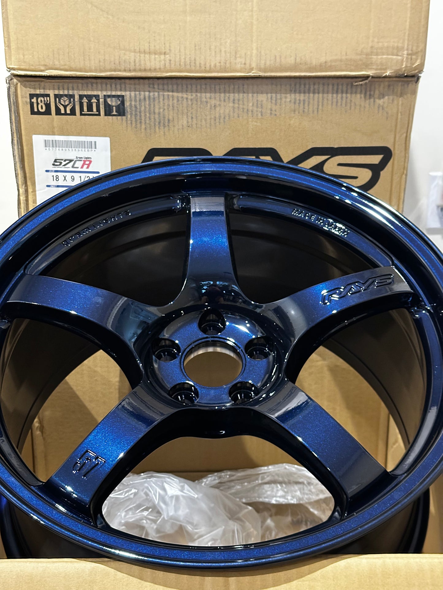 [FULL SET] Rays 57CR Eternal Blue Pearl 18x9.5 ET38 5x100